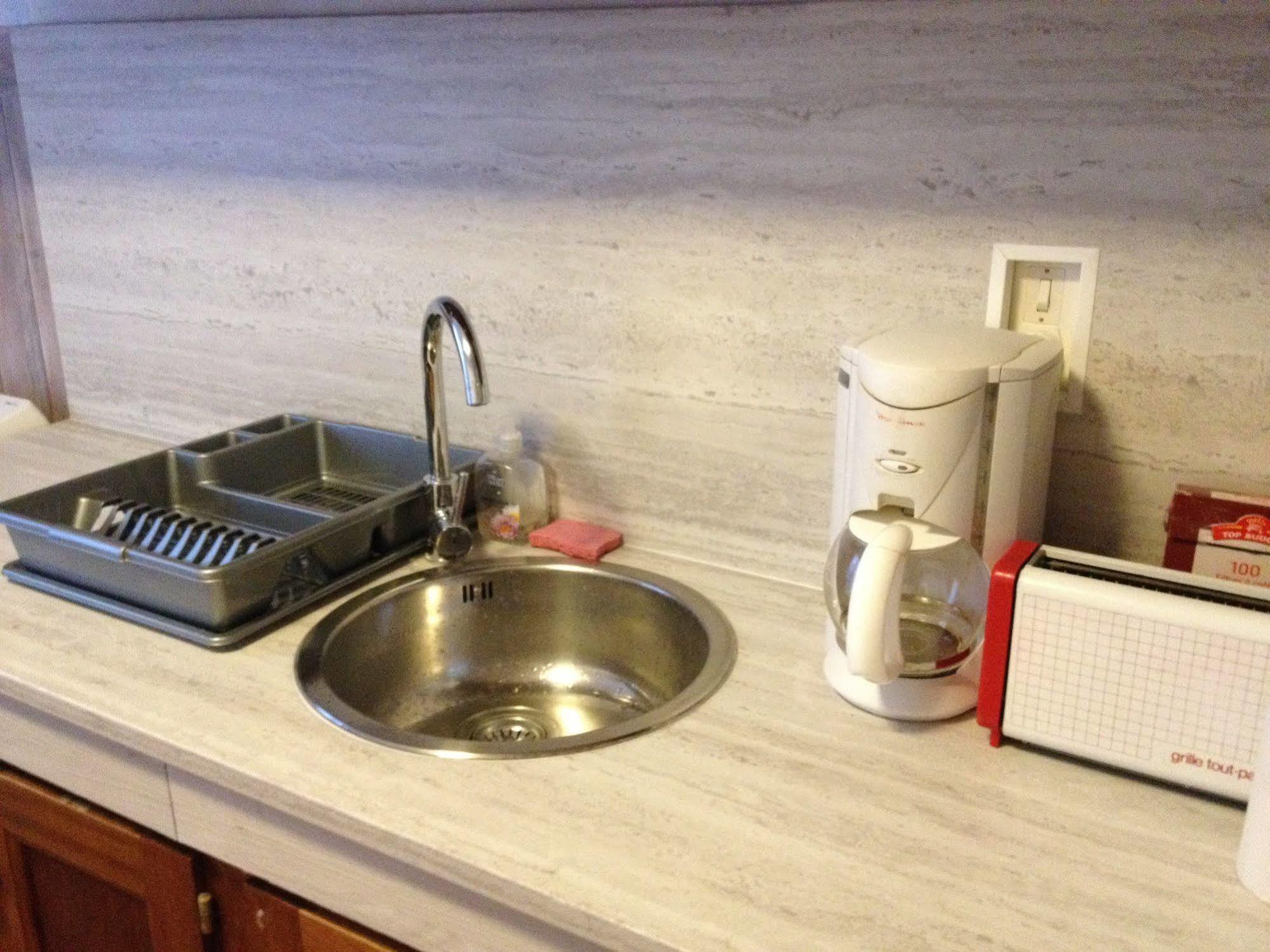 Appartement La Plage En Provence 르프라데 외부 사진