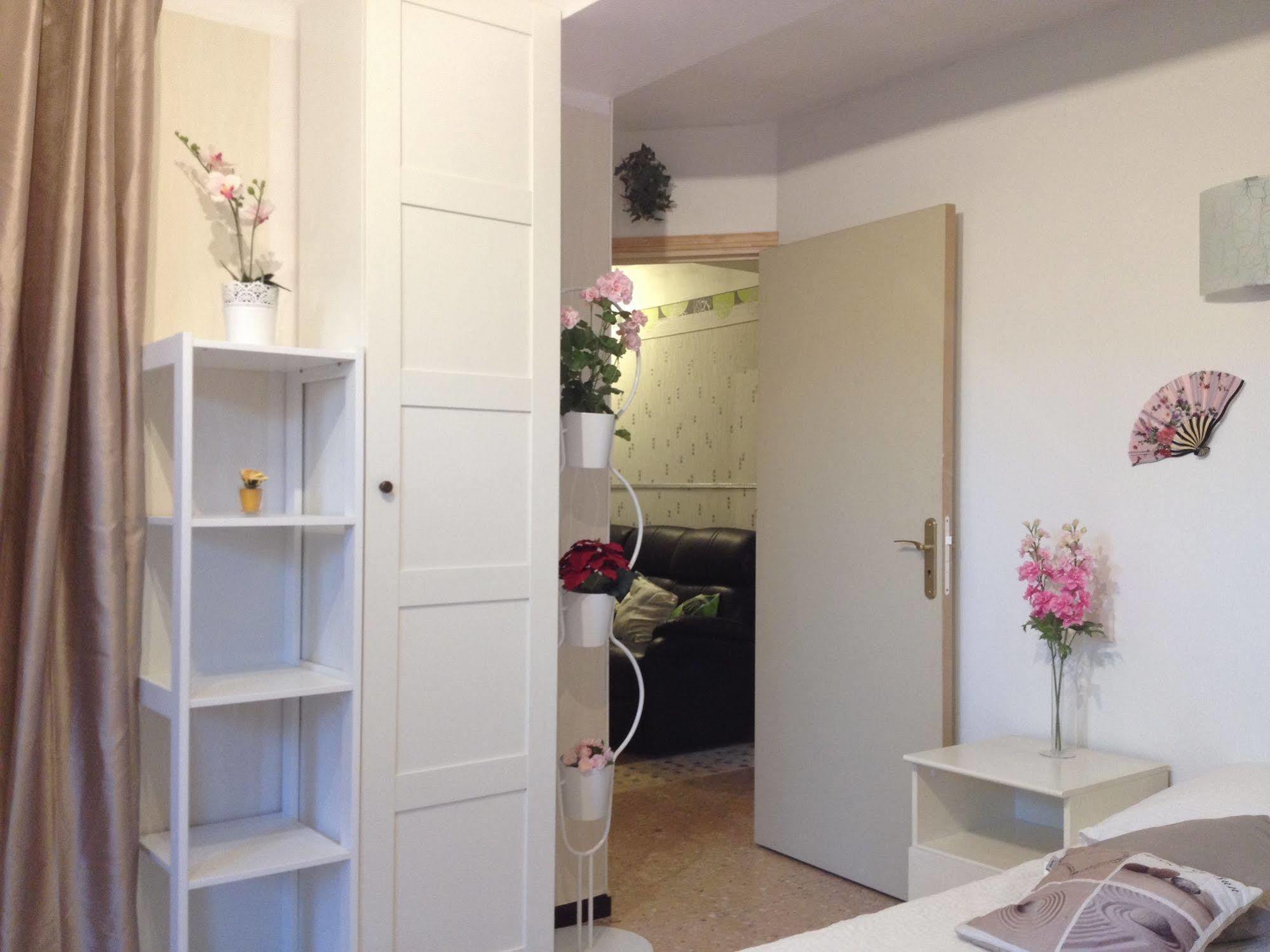 Appartement La Plage En Provence 르프라데 외부 사진