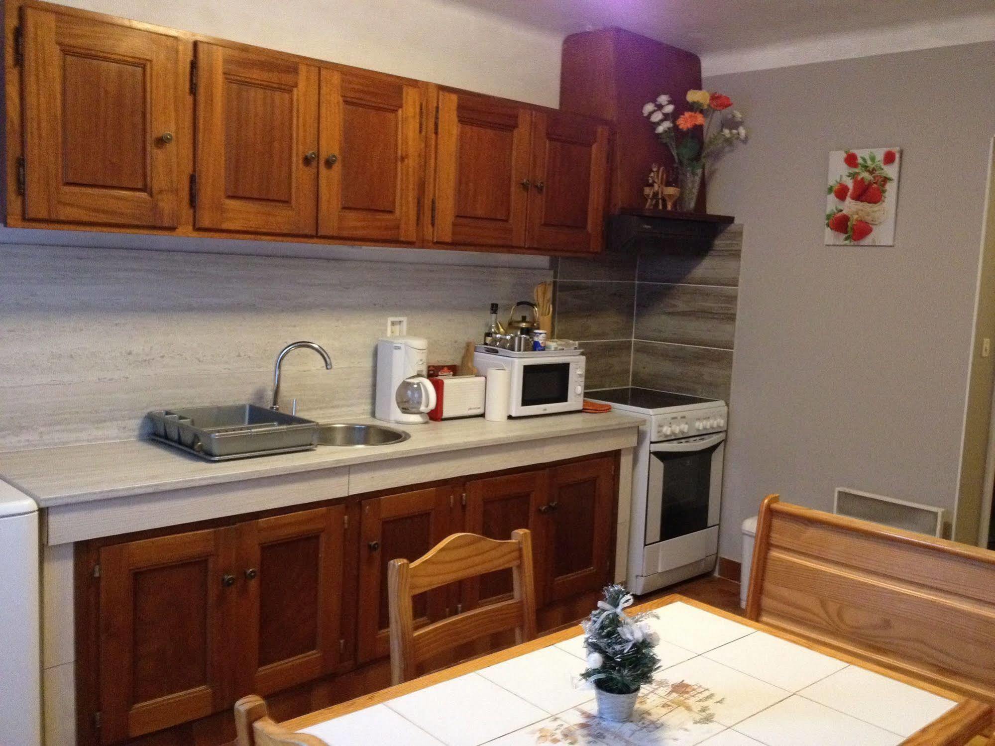 Appartement La Plage En Provence 르프라데 외부 사진
